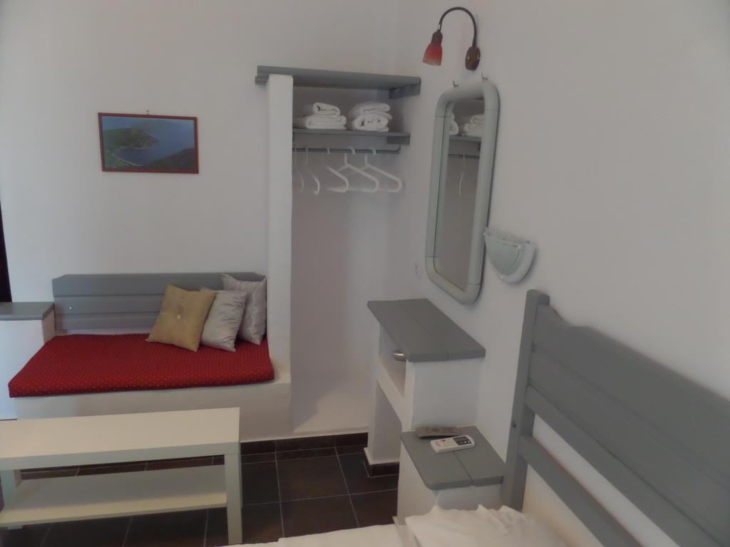 Skyros Panorama Studios Стая снимка