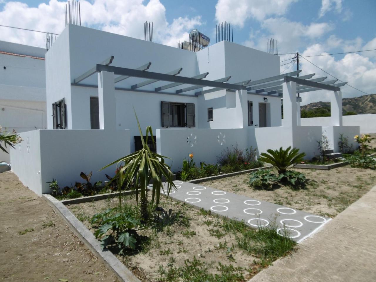 Skyros Panorama Studios Екстериор снимка
